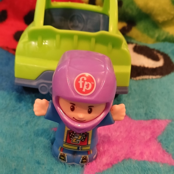 Fisher price little people #2 race car driver - Picture 5 of 8